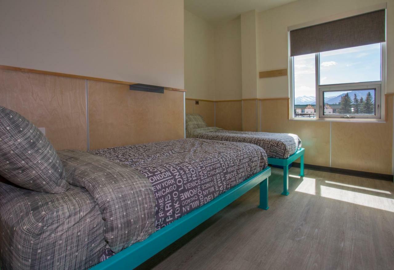 Canmore Downtown Hostel Ngoại thất bức ảnh